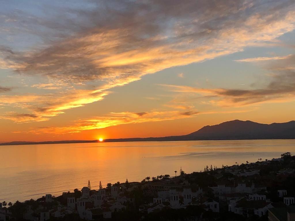 Vistas Al Mar Marbella Del Este Bagian luar foto